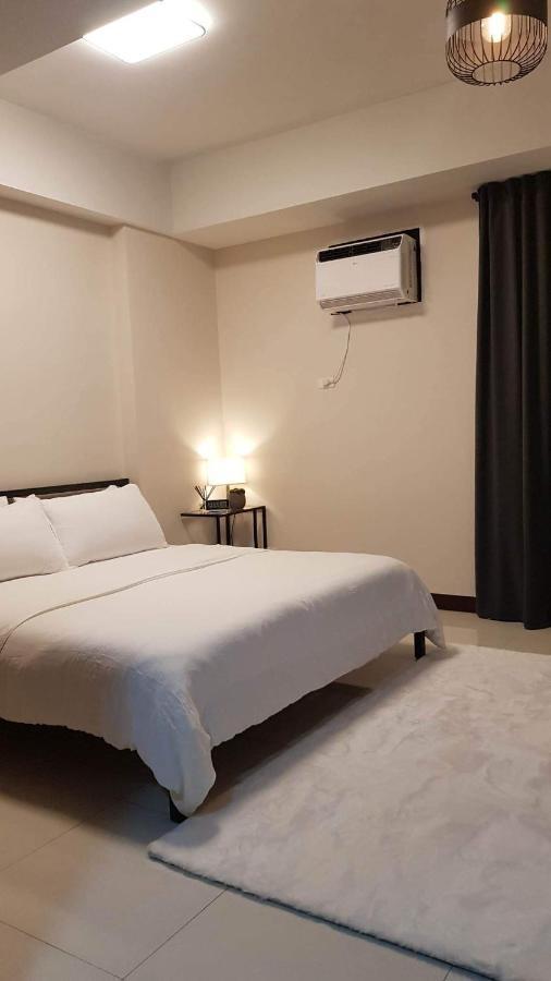101 Newport Blvd C2 4F By Rechelle Nunag Pasay Luaran gambar